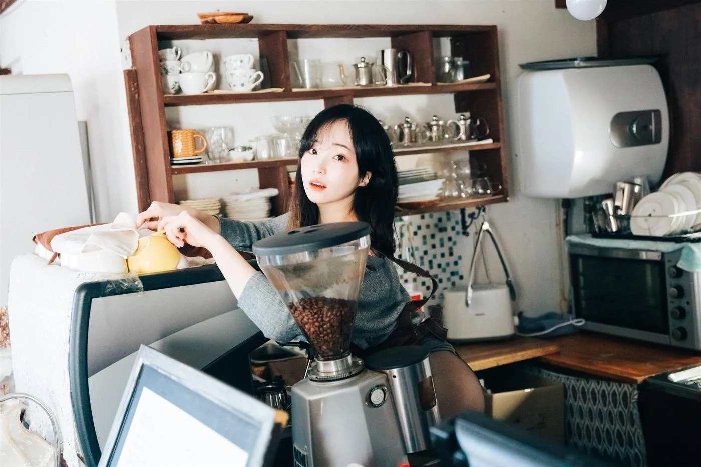 Bambi밤비 – NO.88 [Loozy] Cafe Alba [79P]插图3